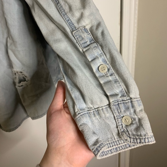 Topshop distressed Jean shirt - Picture 3 of 3